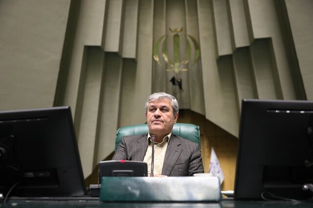 دفاع رئیس کمیسیون تلفیق از حذف ارز ۲۸۵۰۰ تومانی؛ به نفع مردم است/ هشدار تاجگردون؛ افزایش قیمت و یک پرش قیمتی خواهیم داشت