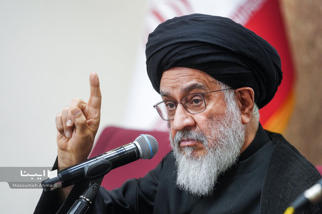 باز نشر یک سخنرانی از آیت الله محقق داماد و عذرخواهی از ملت ایران؛ ما نتوانستیم اخلاق اسلامی را ارتقا ببخشیم /هیچ خشونتی به تلخی خشونتِ مقدس نیست